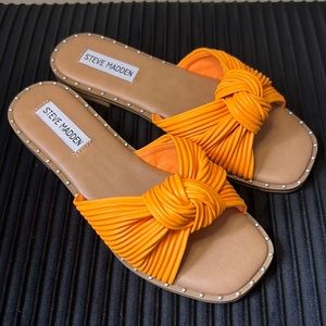 SM KNOT SANDALLS 🧡